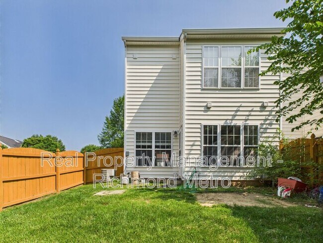 Building Photo - 1213 Magnolia Pointe Blvd