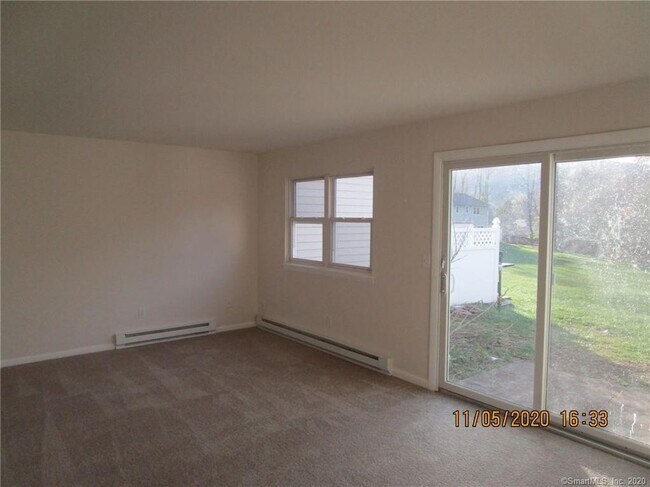 Building Photo - 38 Sunny Valley Rd