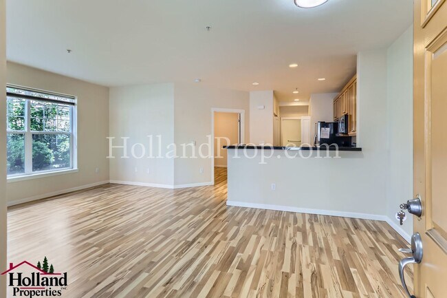 Building Photo - Cute ground floor Condo in Beaverton