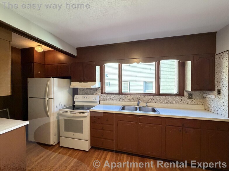 Building Photo - 30 Medford St