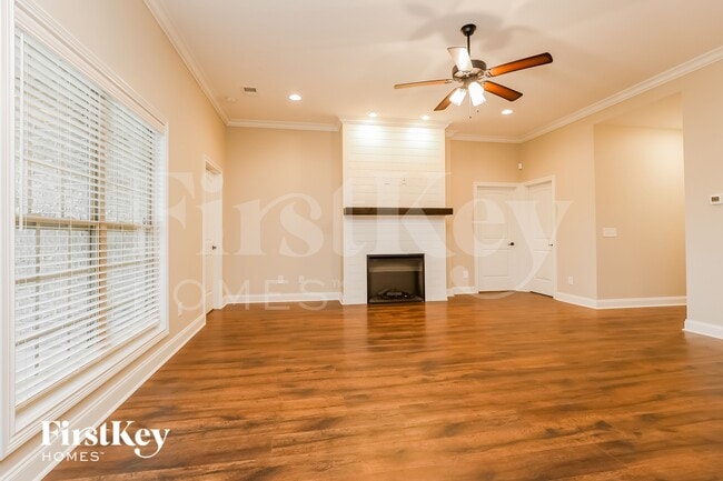 Building Photo - 784 Jersey Dr