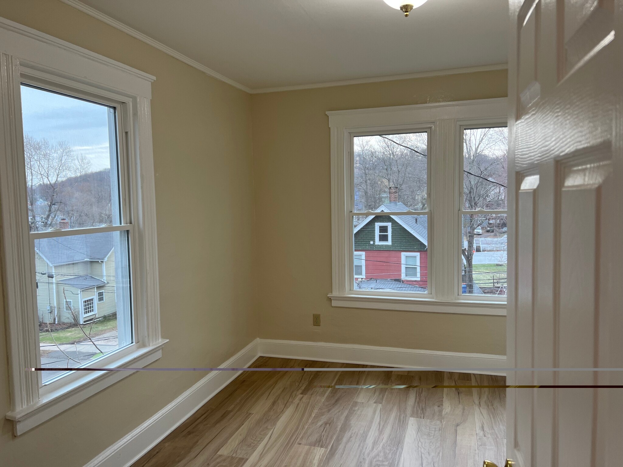 Building Photo - 63 Wood St