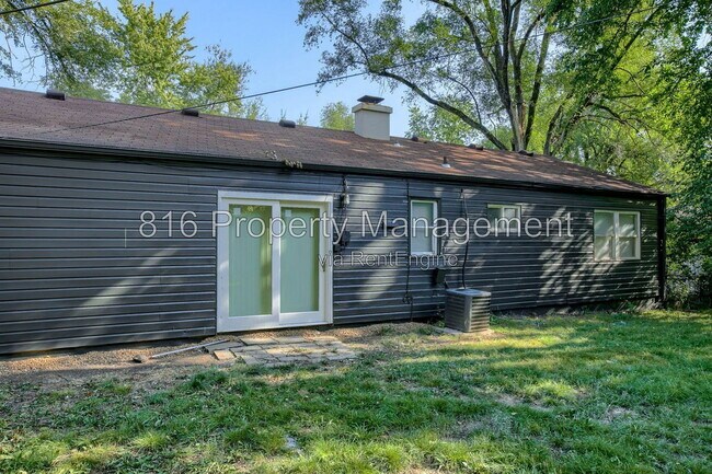 Building Photo - 8701 E 114th St