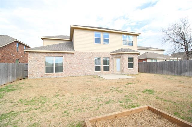 Building Photo - 2101 Hickory Trail