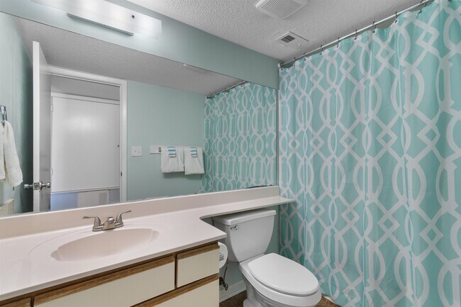 Building Photo - 1425 S Ocean Blvd