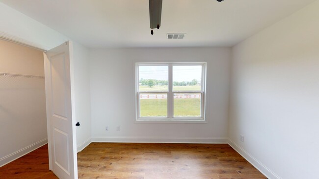 Building Photo - Comfort & Style – Beautiful 2-Bedroom Town...