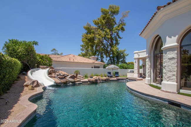 Building Photo - 6900 E Ironwood Dr