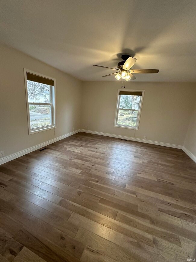 Building Photo - 126 E North St