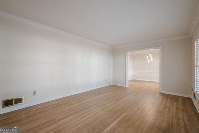 Building Photo - 45 Brandon Ridge Dr NE