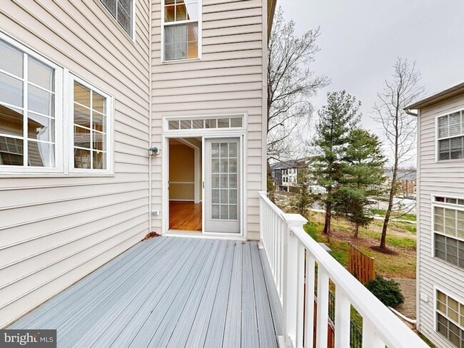 Building Photo - 9321 Hundith Hill Ct