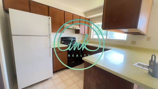Building Photo - Duplex Unit for Rent in Carson City