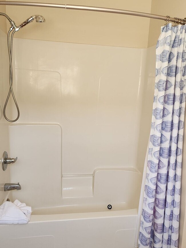 Building Photo - Palm Cove