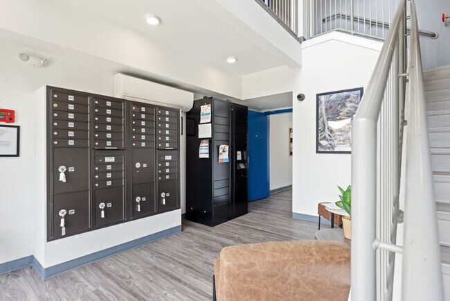 Building Photo - 12607 Larchmere Blvd