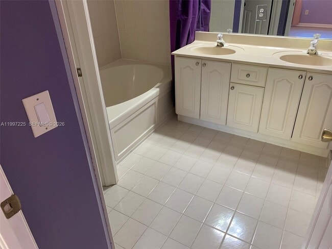 Building Photo - 194 Maple Terrace