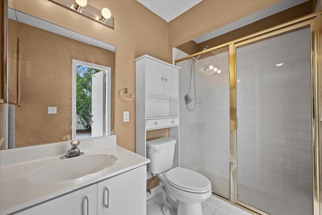 Building Photo - 12556 Woodmill Dr