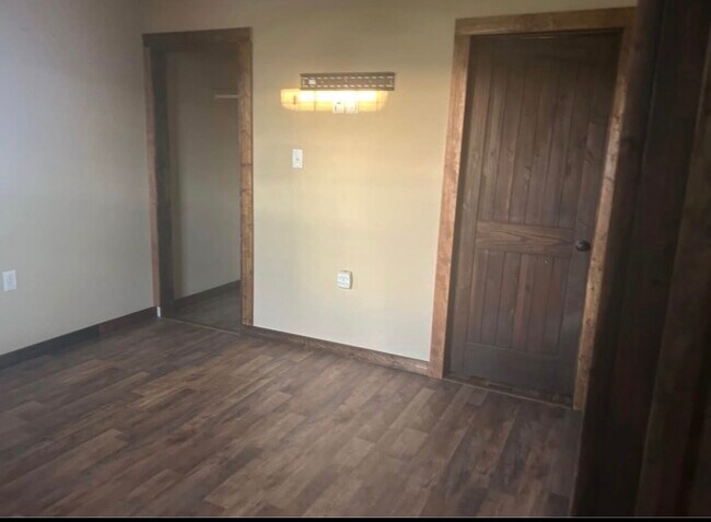 Building Photo - 1701 Co Rd 113