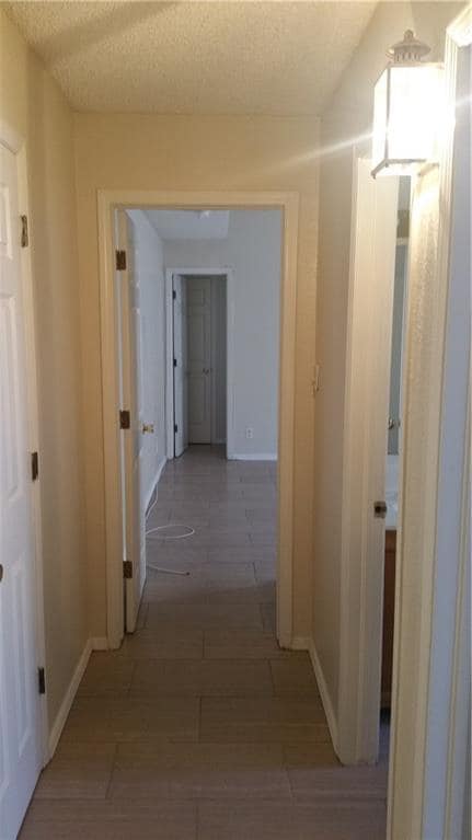 Building Photo - 4625 Loma De Cobre Dr