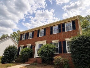 Building Photo - 3230 Moss Creek Dr