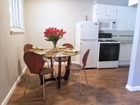 Building Photo - 1B/1B Beautiful Apartment!! **ALL BILLS PA...