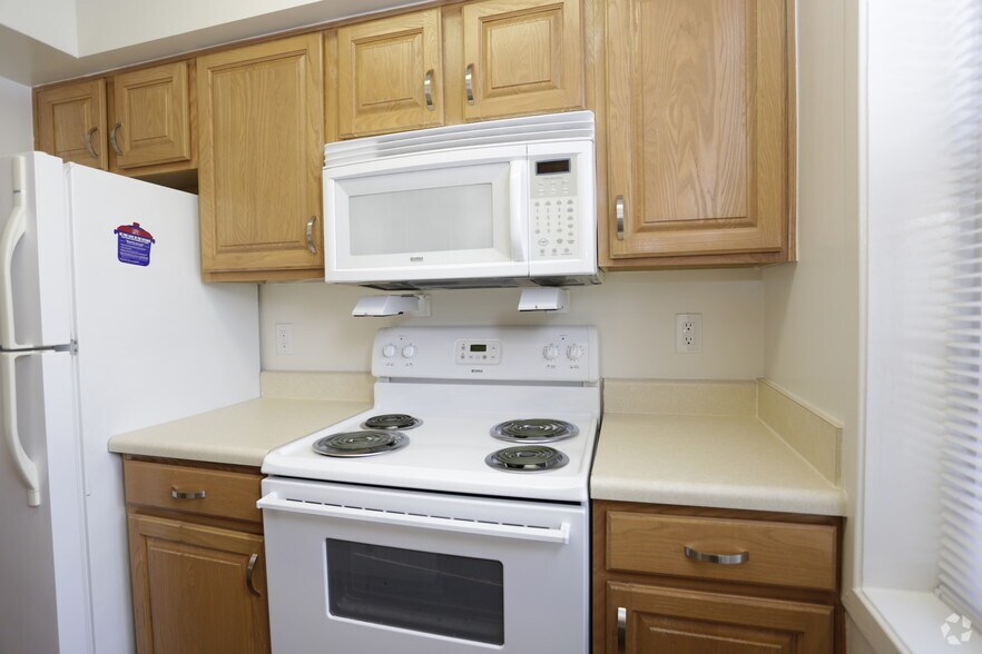 Gates of Ballston 4108 4th St N Arlington VA 22203 Apartment Finder