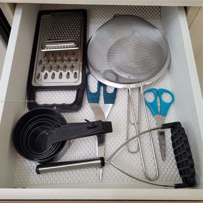 Building Photo - 7896 Seville Pl