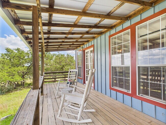 Building Photo - Hunting Retreat with 40 acre Yard