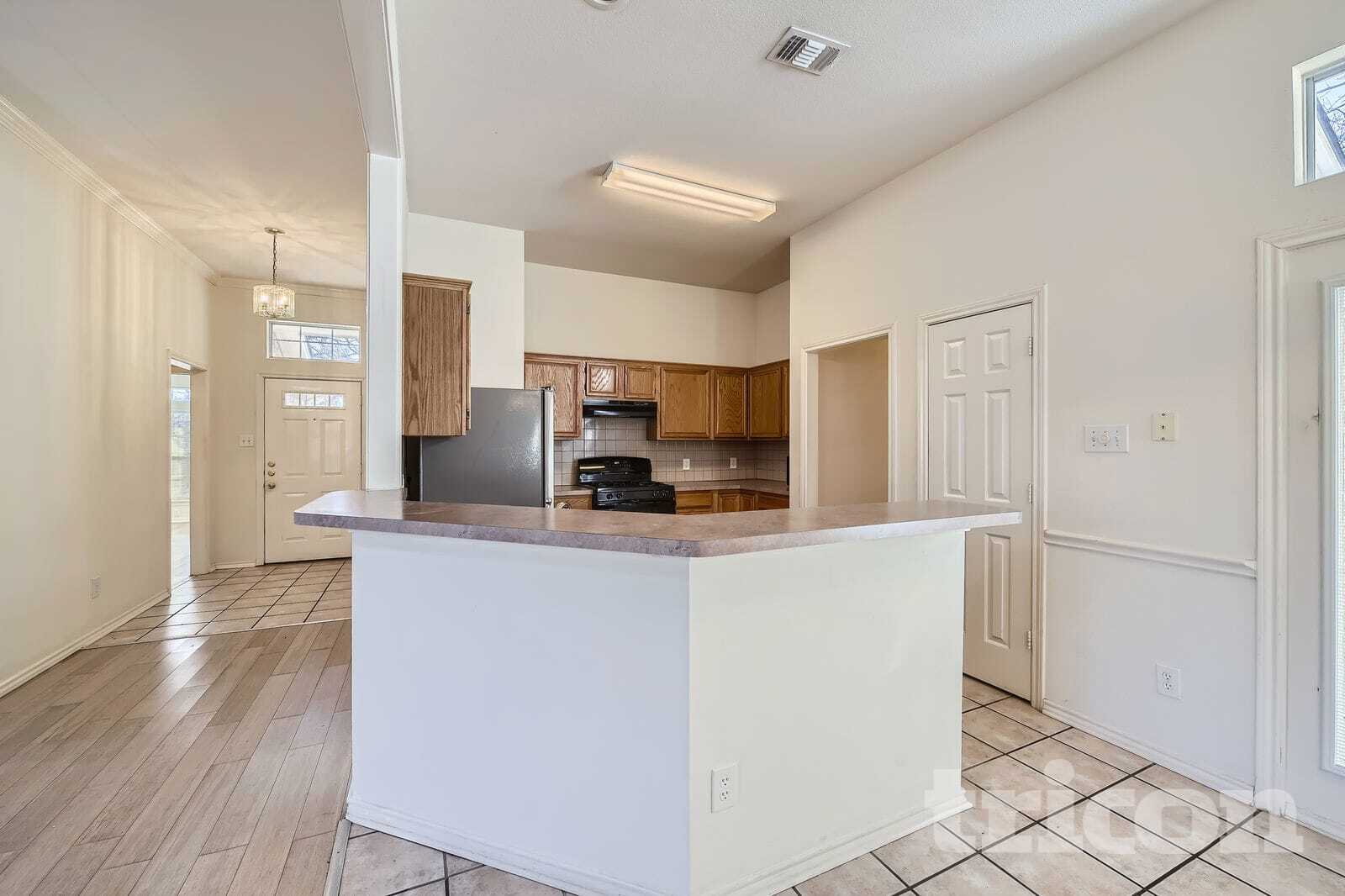 Building Photo - 5933 Sagebrush Trail