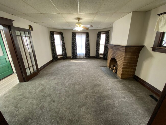 Building Photo - Great Marietta 1 Bedroom Apt. Across the S...