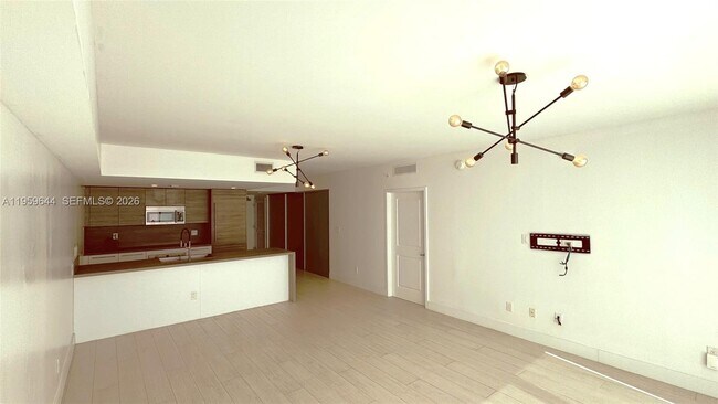 Building Photo - 400 Sunny Isles Blvd