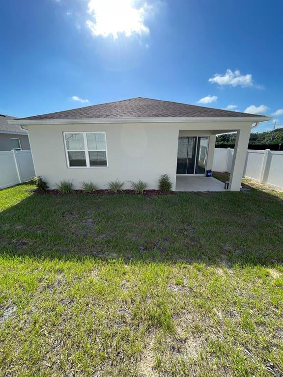 Building Photo - 824 Blue Creek Dr