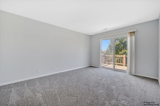 Building Photo - 1848 Crenshaw Cir