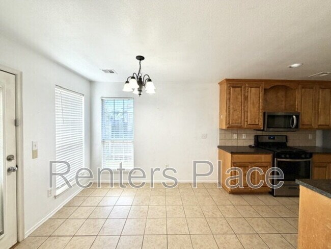 Building Photo - 2006 W J St