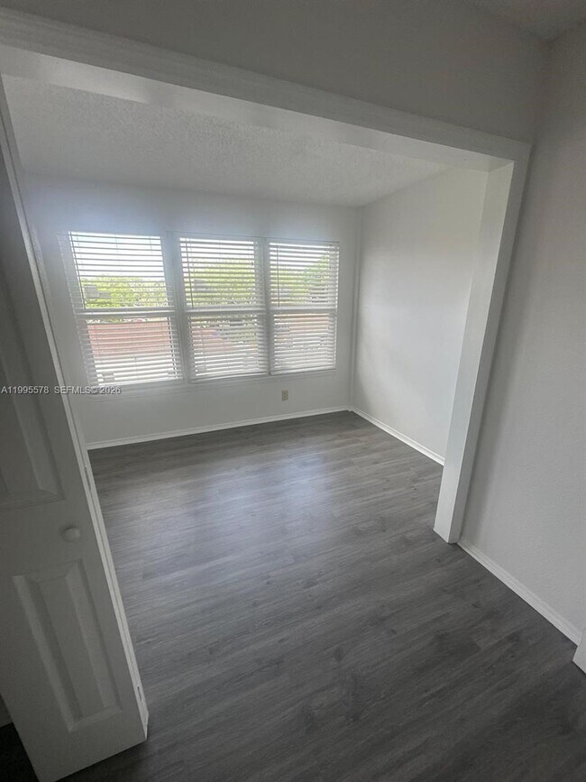 Building Photo - 2303 N Congress Ave