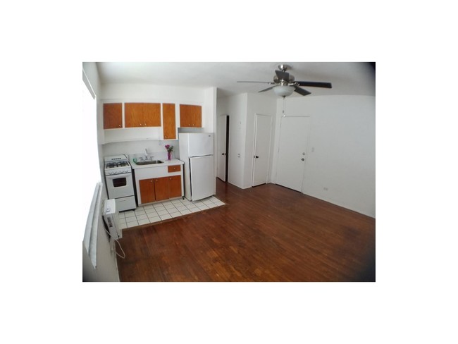 Building Photo - 9064 Collins Ave