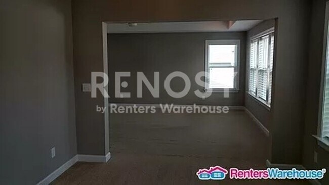 Building Photo - 2020 Ginseng Ln