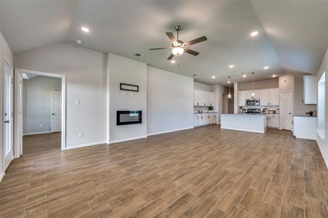 Building Photo - 1419 Vinewood St