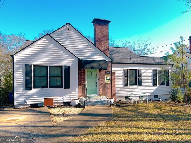 Primary Photo - 2494 Batavia St