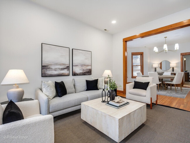 Building Photo - 1415 W George St