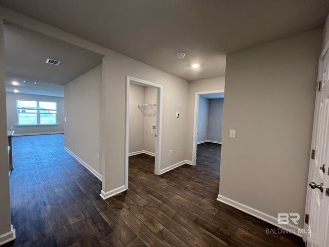 Building Photo - 10681 Northern Dancer Ct