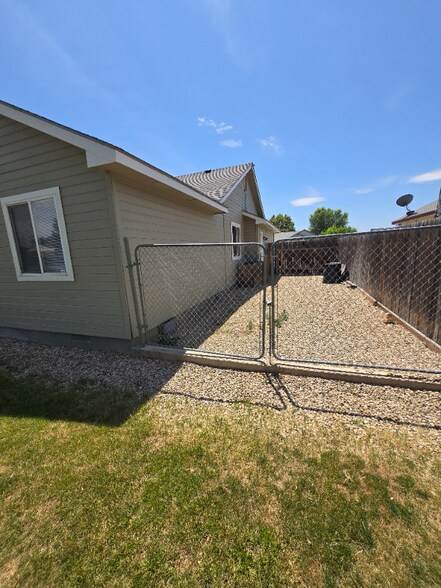 Building Photo - 8120 E Brandts Creek Way