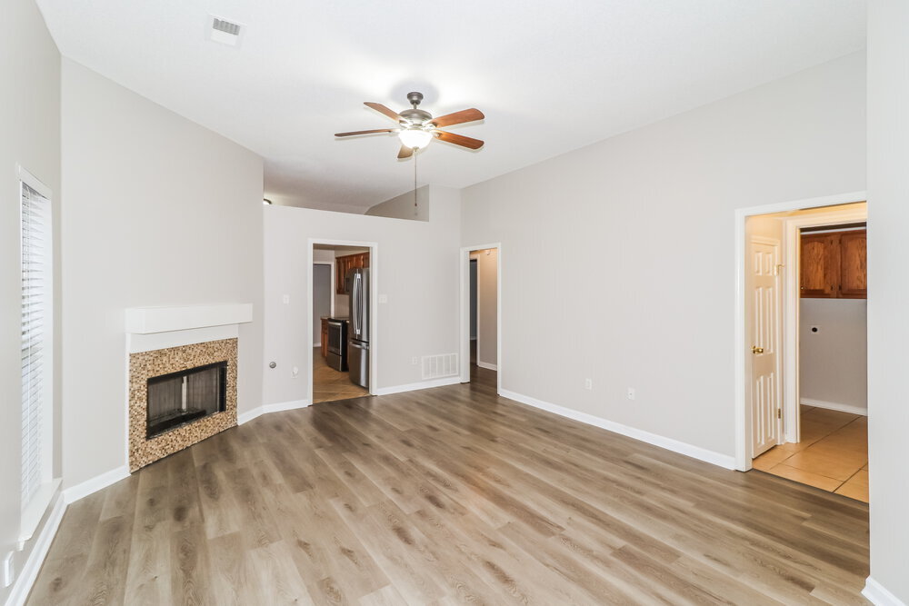 Building Photo - 761 Grant Dr