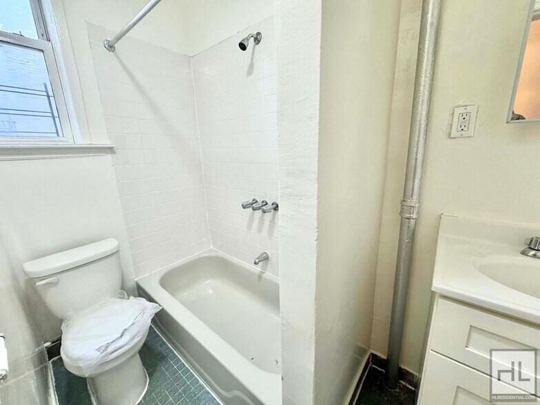 Building Photo - 78 STREET