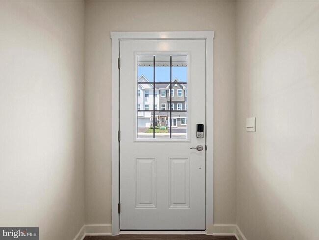 Building Photo - 17 Lyriq Ct