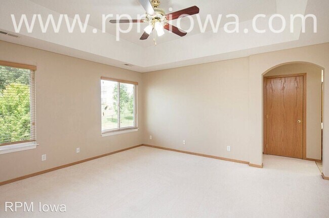 Building Photo - 4 br, 2.5 bath House - 6400 Stanmore Court