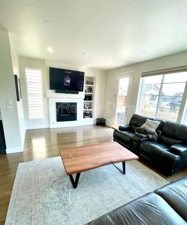 Building Photo - 8991 Yates Dr