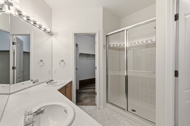 Building Photo - 3 Bed 2.5 Bath Home In Parker