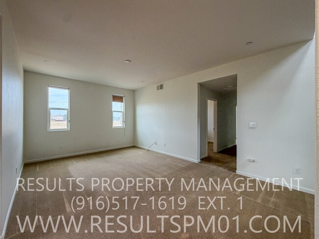 Building Photo - 2165 Camino Real Way