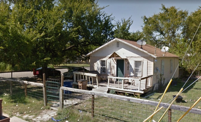 Building Photo - 6100 Kasper St