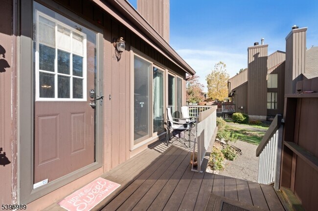 Building Photo - 4141 Bloomingdale Dr