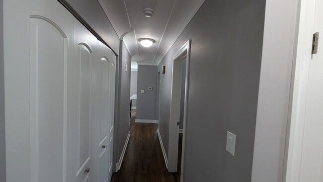 Building Photo - ?? Spacious 3BR Ranch | District 57 & Pros...
